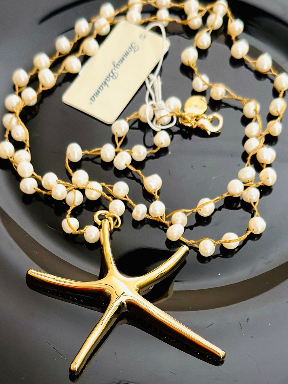 TOMMY BAHAMA Necklace Gold STARFISH
FRESH WATER PEARLS LONG NECKLACE⭐$79 retai